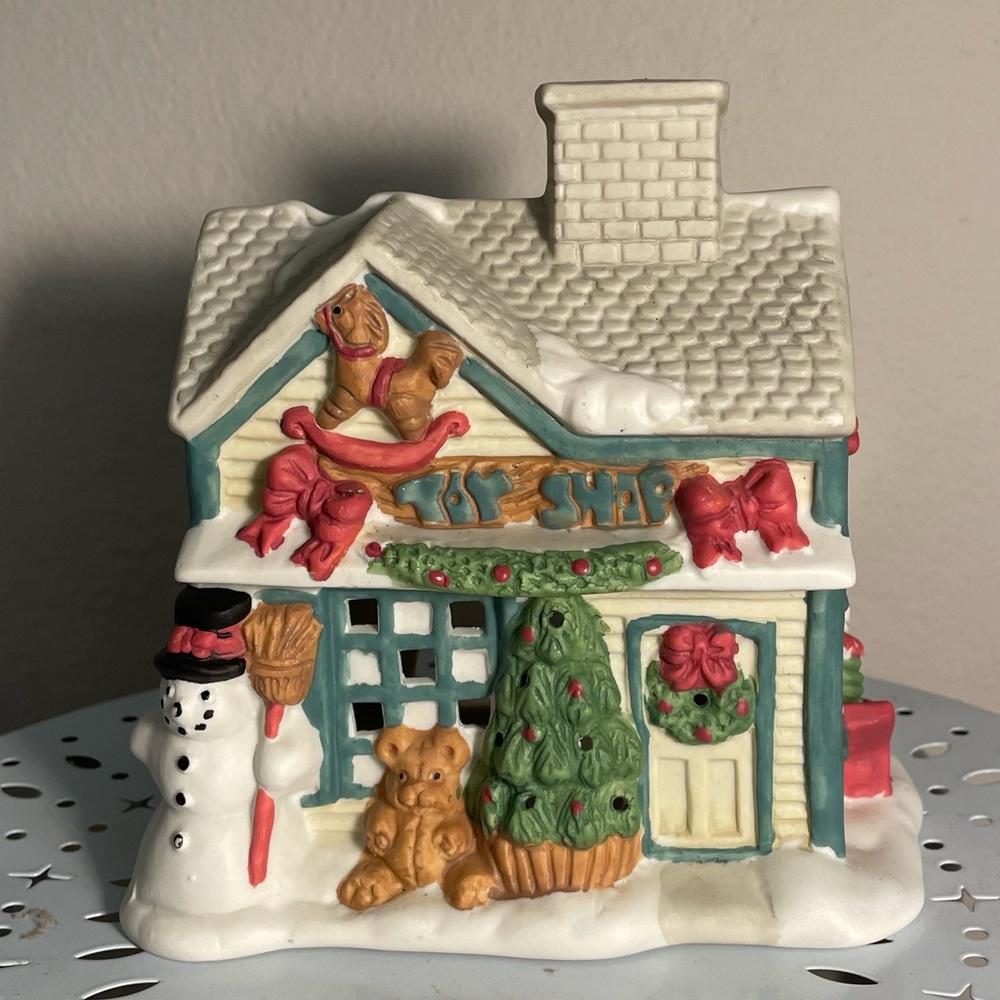 Christmas Village “Toy Shop” Tea Light Holder - P0299 - Partylite